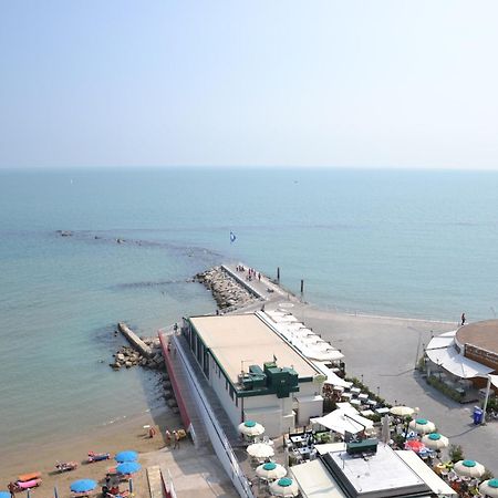 Perticari Hotel Песаро Екстериор снимка