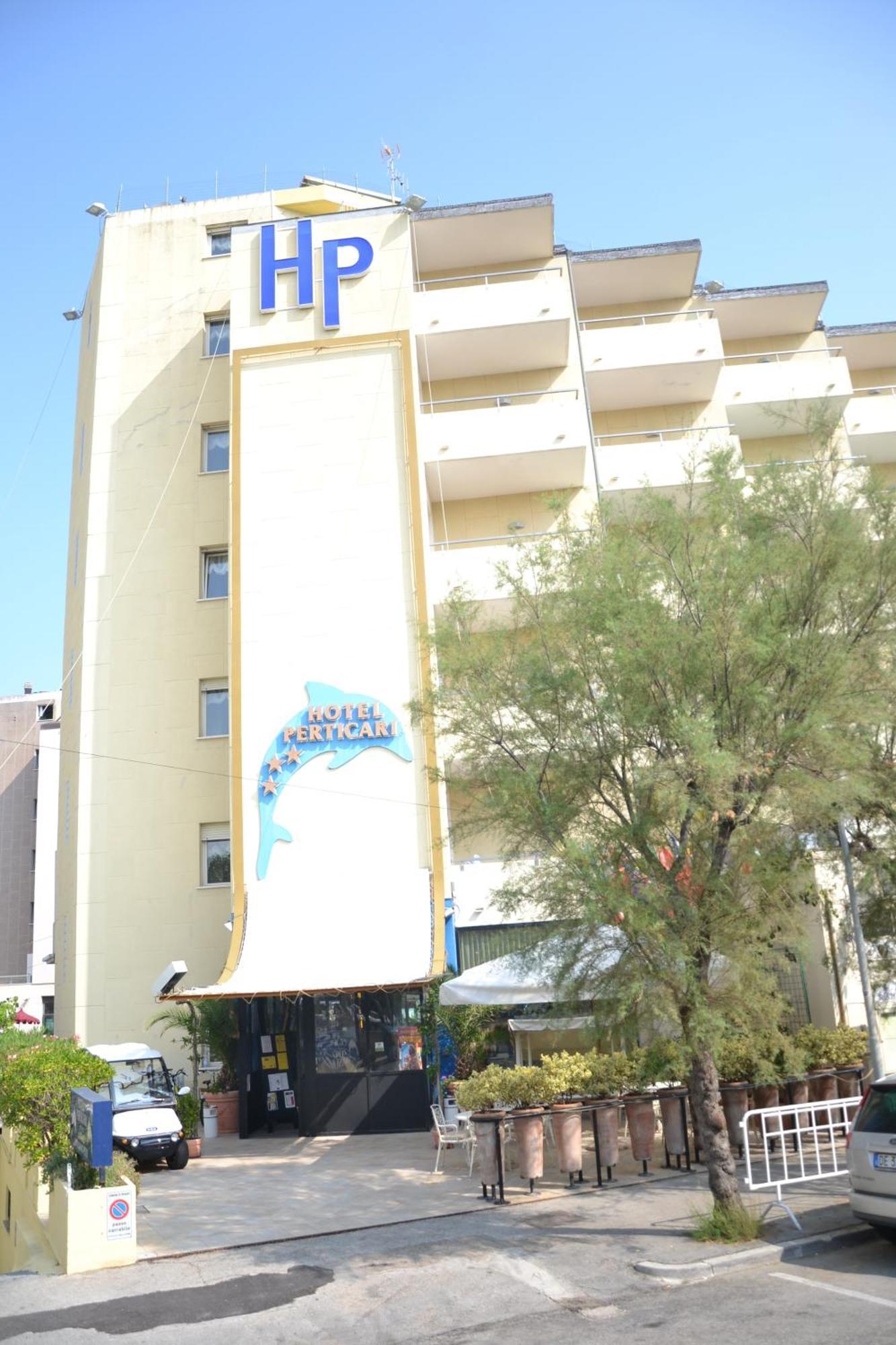 Perticari Hotel Песаро Екстериор снимка